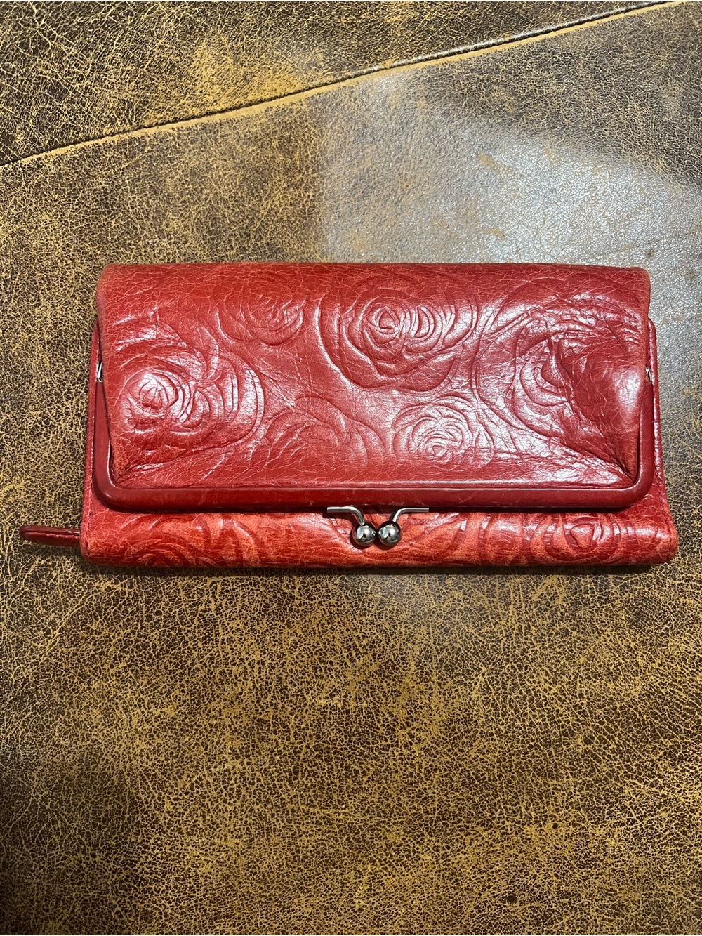 Brighton Red Rose Tooled Leather Kiss Lock Wallet Clutch Organizer